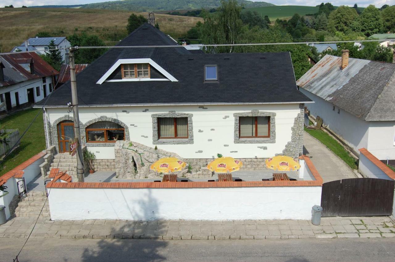 Penzion Alexander Laborcfő Kültér fotó